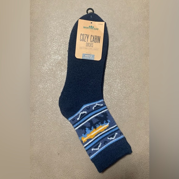 Northeast Outfitters Mens Navy Cozy Cabin Bear Crew Socks Aloe Infused Sz 8-12.5 - Picture 5 of 7